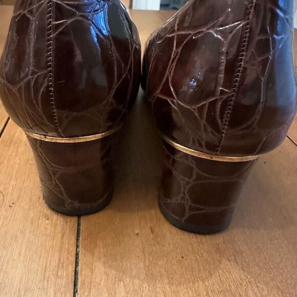 Dress Shoes Size 11 - Picture 3 of 6